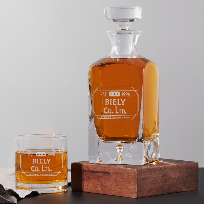 Company Limited - Sada gravírovanej karafy a pohárov na whisky