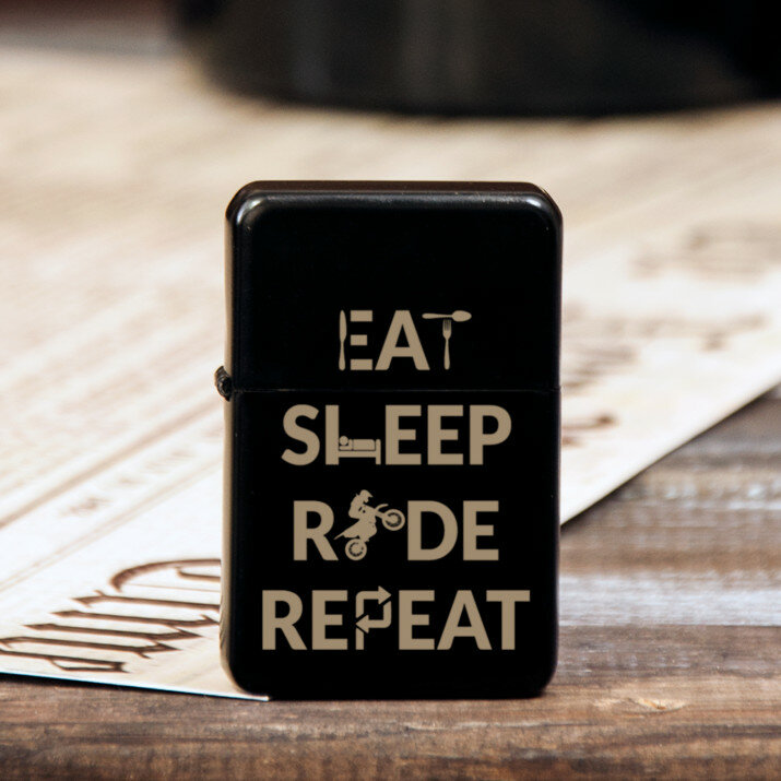 Eat, sleep, ride - gravírovaný zapaľovač