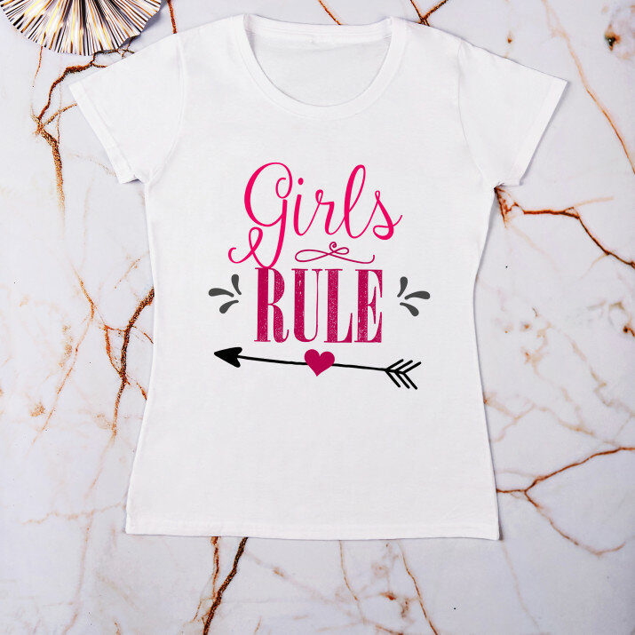 Girls rule - Dámske tričko s potlačou