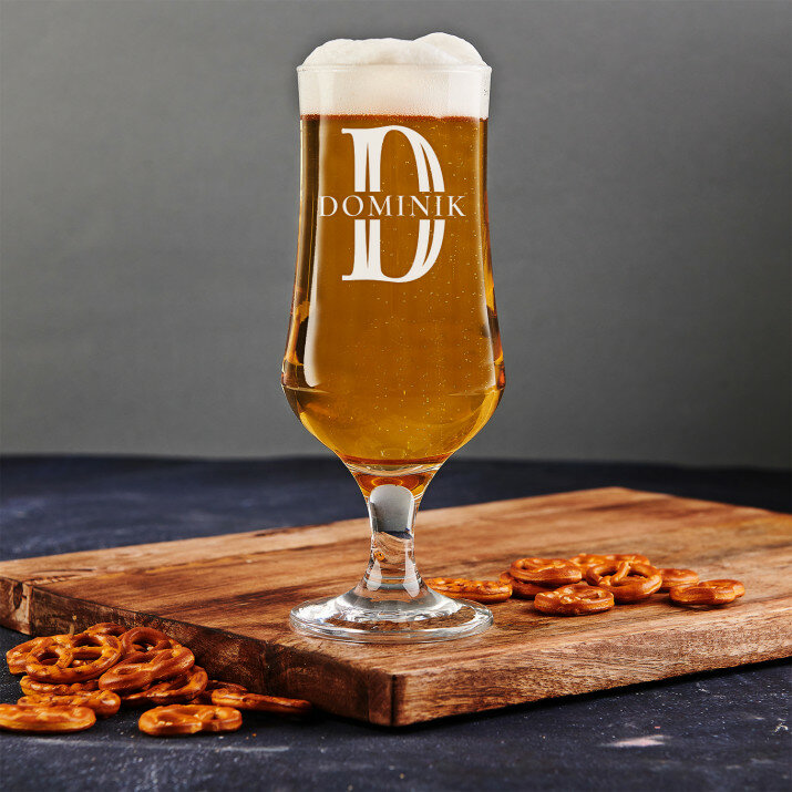 Iniciál meno - Pohár na pivo na stopke