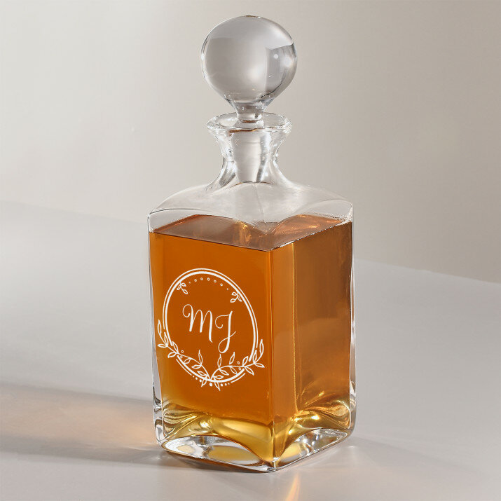 Iniciály 2 - Karafa na whisky