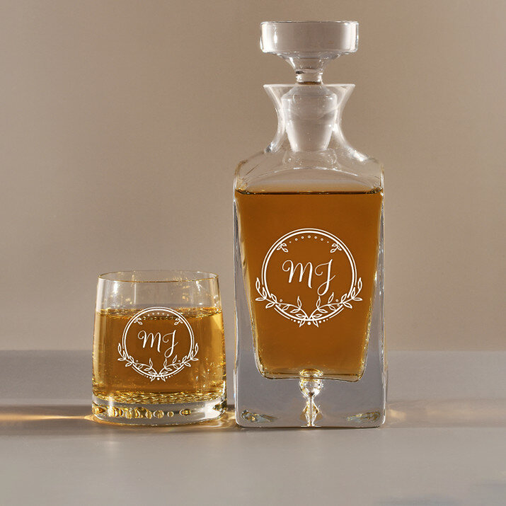 Iniciály 2 - Sada gravírovanej karafy a pohárov na whisky