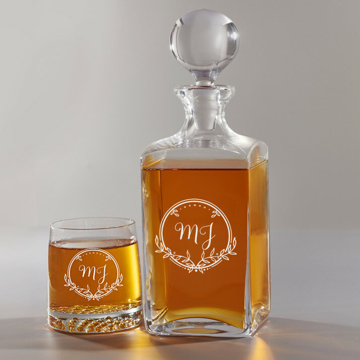 Iniciály 2 - Sada gravírovanej karafy a pohárov na whisky