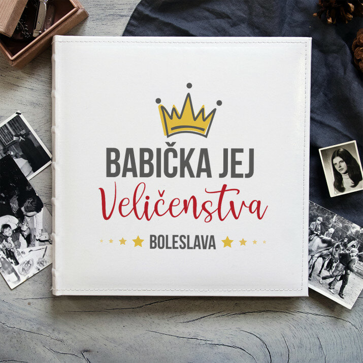 Babička Jej Veličenstva - Fotoalbum