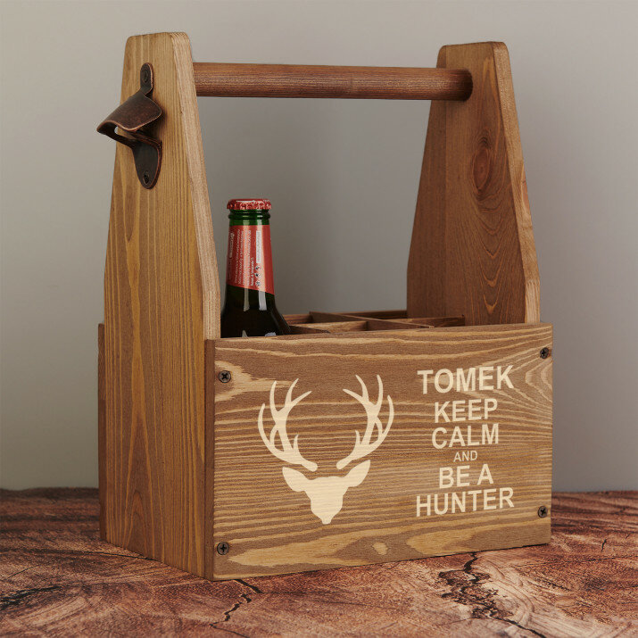 Keep calm and be a hunter - Nosič na pivo s otváračom