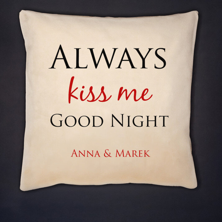 Kiss me - Dekoračný vankúš