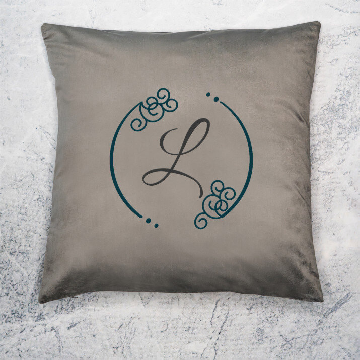 Monogram 2 - Dekoračný vankúš