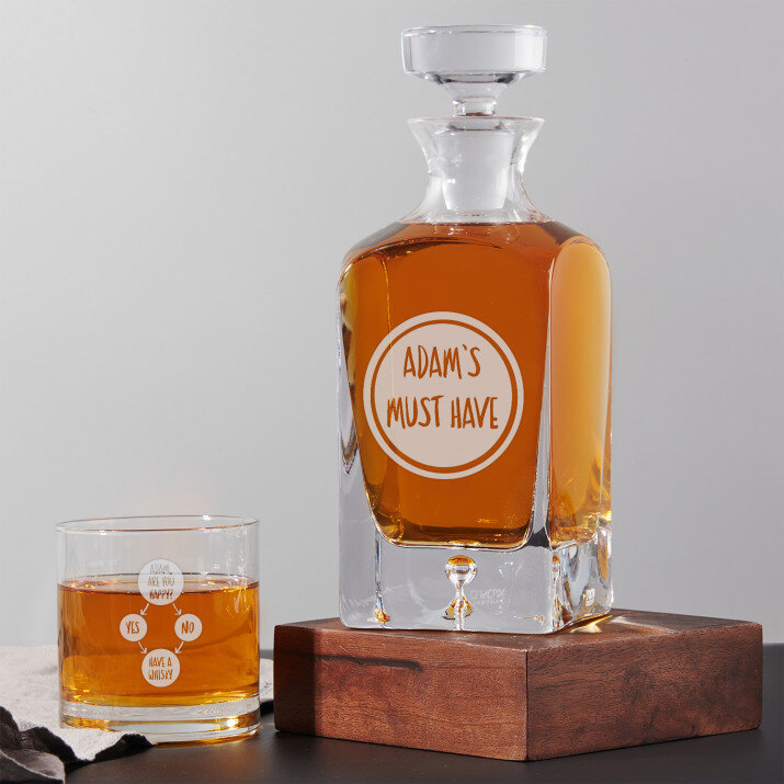 Must Have - Sada gravírovanej karafy a pohárov na whisky