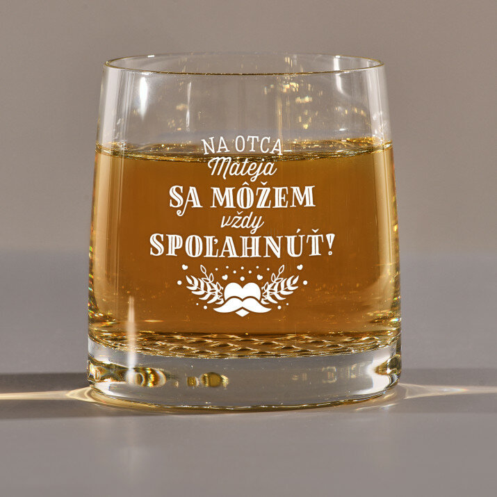 Na otca je vždy spoľahnutie - Pohár na whisky