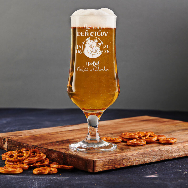 Náš prvý deň otcov spolu - Pohár na pivo na stopke