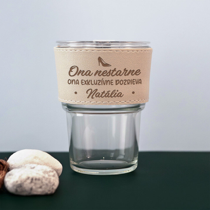 Ona nestarne - Sklenený hrnček