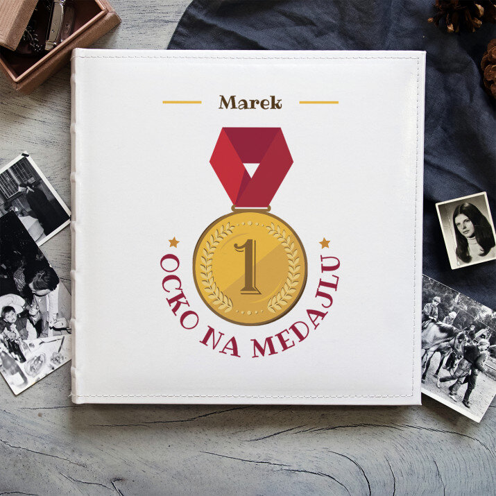 Ocko na medajlu - Fotoalbum