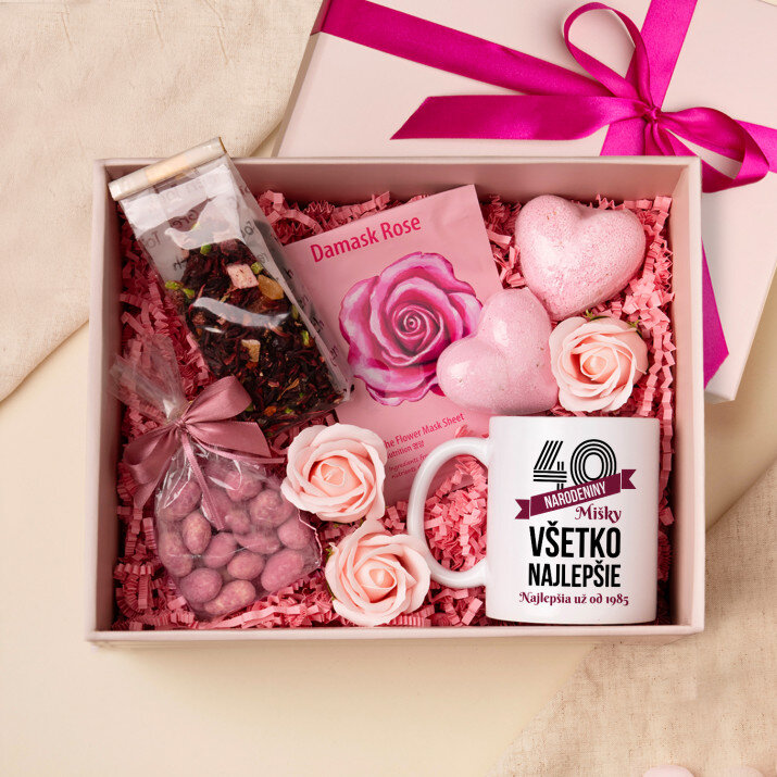 Darčeková sada na 40. narodeniny s hrnčekom a ružovým kúpeľom