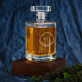 Iniciály 2 - Sklenená karafa na whisky s gravírovaním 0.7L