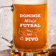Miluje futbal takmer ako pivo - Krígeľ s gravírovaním