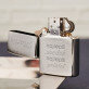 Najlepší svedok - Zapaľovač Zippo