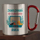zamilovaná do cestovania - kovový hrnček s karabínkou